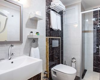 Ayhan Hotel - Antalya - Salle de bain