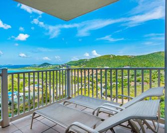 Breathtaking Views of St. John & BVI. Remodelled villa. Generator. - Saint Thomas Island - Balcón