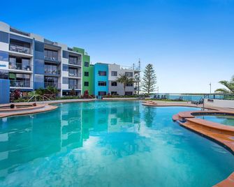 Breakfree Grand Pacific Caloundra - Caloundra - Piscine