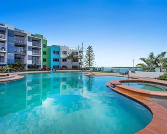 Breakfree Grand Pacific Caloundra - קלונדרה - בריכה