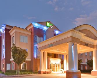 Holiday Inn Express & Suites Rancho Cucamonga, An IHG Hotel - Rancho Cucamonga - Gebouw