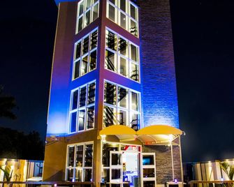 Q-Inn Boutique Hotel - Paramaribo - Gebäude