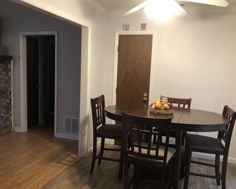 Minutes from Airport & Gulfstream - Pooler - Dining room