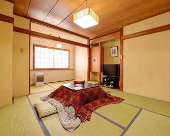 Osakaya - Inawashiro - Wohnzimmer