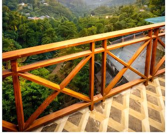 Goroomgo Uk Homestay Nainital With Himalayan View - Nainital - Balcon