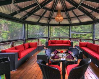 بارادايس هوتل آند ريزورت - جزيرة نورفولك - ردهة