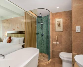 Poly White Rose Hotel - Wuhan - Baño