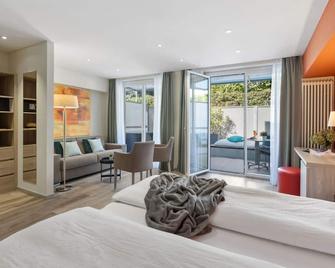 Ascona Lodge, Pool & Garden Retreat - אזקונה - חדר שינה