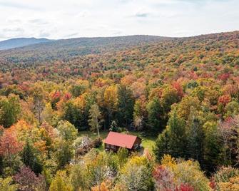 Cozy Cabin in Stratton Mountain & Mount Snow 10min - Stratton