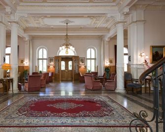 Romantik Schweizerhof - Flims - Lobby