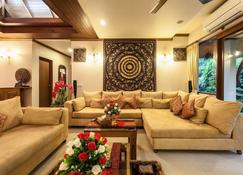 Saifon Villas 5 Bedroom Pool Villa - Whole villa priced by bedrooms occupied - Ao Nang - Salon