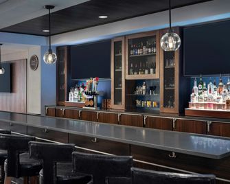Four Points by Sheraton Oakville - Oakville - Bar