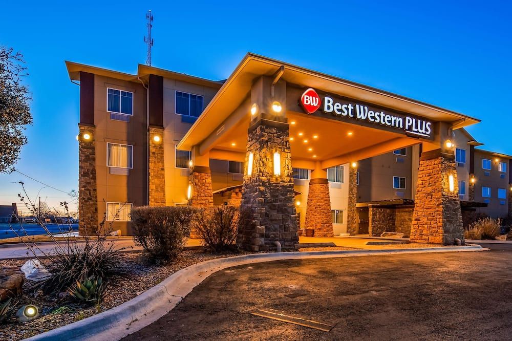 Best Western Plus Seminole Hotel & Suites - Seminole - Edificio