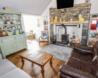 Freemans Cottage - Enniscrone - Living room