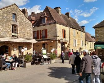 Cozy Medieval Village House in Domme, Dordogne - Domme - Gebäude