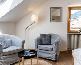 Central Attic - City view - Brunico - Sala de estar