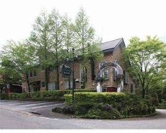 Country Hotel Red Fox - Susono - Building