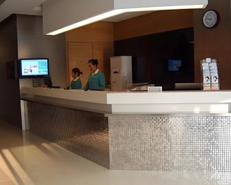 Jinjiang Inn Tianjin South Station - Tianjin - Front desk