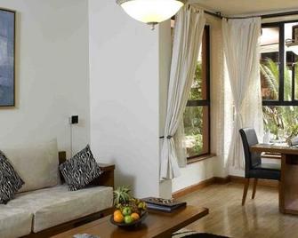 Wasini Luxury Suites - Nairobi - Living room
