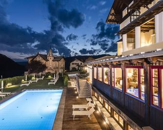 Hotel Villa Kastelruth - Castelrotto - Piscina