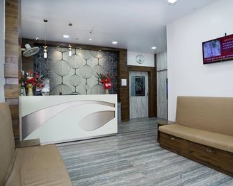 Sonar Bangla Guest House - Kolkata - Front desk