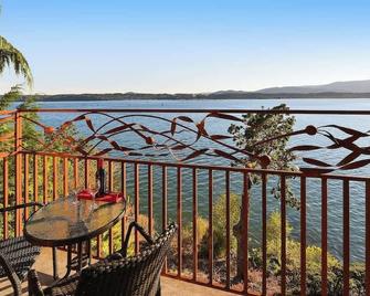 Salishan Chief Suite - Cowichan Bay - Balcony