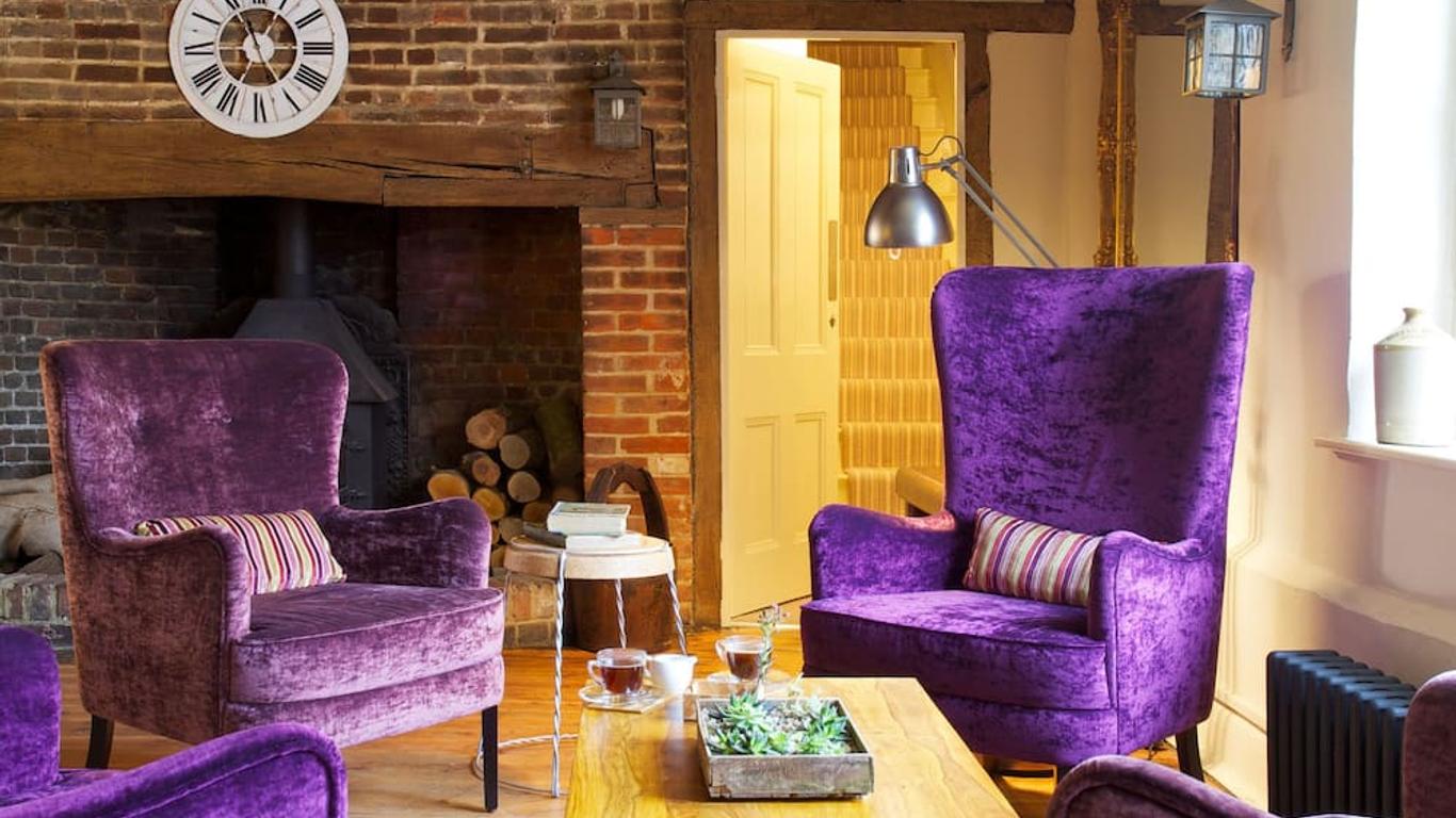 ذا كوينز إن