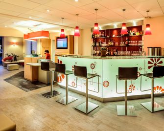 Ibis Clermont Ferrand A71 A75 La Méridienne - Clermont-Ferrand - Bar