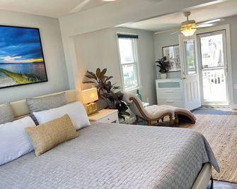 New Lagoon-Front Escape With Decks, Kayaks & Fire Pit – Near Lbi - Manahawkin - Bedroom