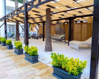 Zulu Hotel - Kumluca - Patio