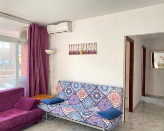 Lloret Fenals Apartment Antilles - Льорет-де-Мар - Вітальня