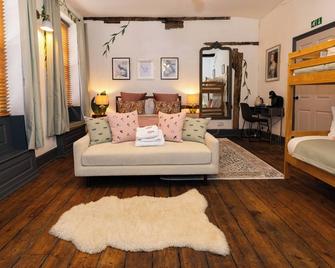 Riize Boutique Hotel Worcester Self Check-in City Centre - 伍斯特（英格蘭） - 客廳