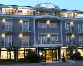 Ariae Dépendance - Alihotels - סן ג'ובאני רוטונדו - בניין