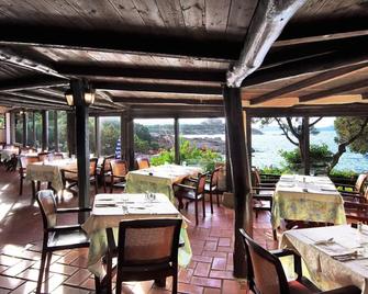 Grand Hotel Smeraldo Beach - Baia Sardinia - Restaurant