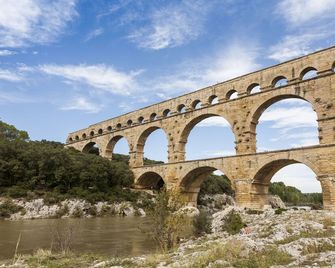 Residhotel Pont du Gard - Remoulins