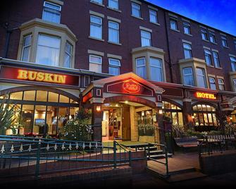 رسكن هوتل - بلاكبول - مبنى