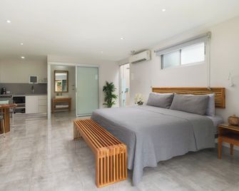 Tamarindo Bay Hotel & Apartments- Self Check In, Adults Only - Tamarindo - Habitación