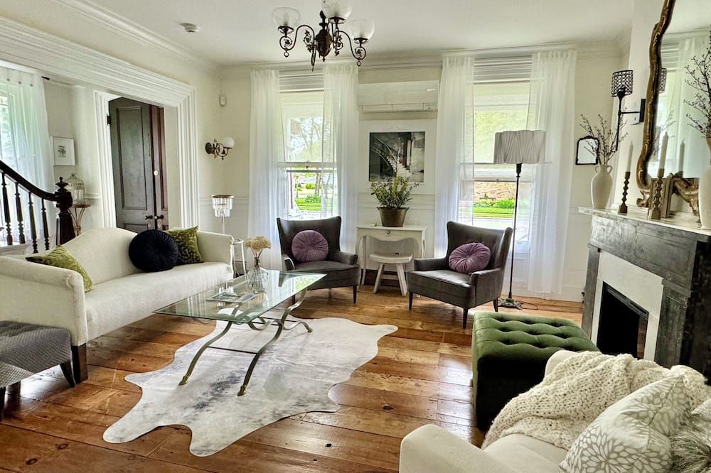 The Parker House Historic Country Home 14 minutes from Rhinebeck NY - هايد بارك - غرفة معيشة