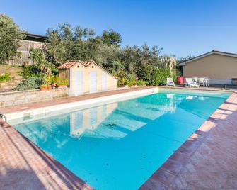 Beautiful apartment in villa with WIFI, pool, TV, terrace, pets allowed and panoramic view - Gaiole In Chianti - Pool