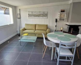 Gîte le Doux Galet - Bretteville - ダイニングルーム