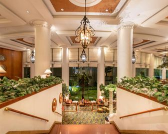 Montien Riverside Hotel Bangkok - Bangkok - Lobby