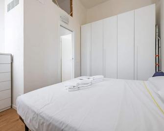 Deiva Marina Sea House! Functional Apartment - Deiva marina - Schlafzimmer