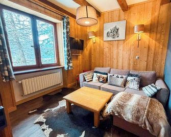 4 chalet, 14 people, 250m from the ski slopes - Puy-Saint-Vincent - Living room