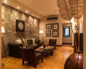 Hotel Boutique Balcón de la Plaza - סלטה - סלון