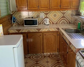 Le Petit Paradis - Roseau - Kitchen