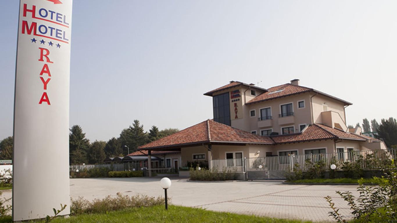 رايا هوتل موتل