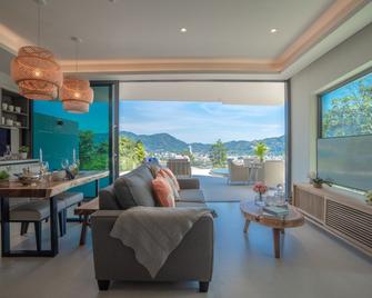 Patong Heights - Phuket - Pokój dzienny