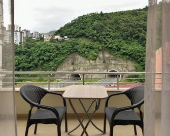Özerler Residence - Akyazi - Balcony