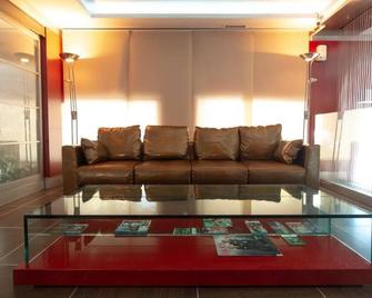 Hotel Villa De Barajas - Madrid - Living room