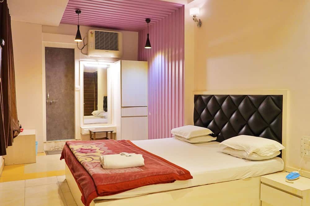 Hotel Pachmarhi - Pachmarhi - Bedroom